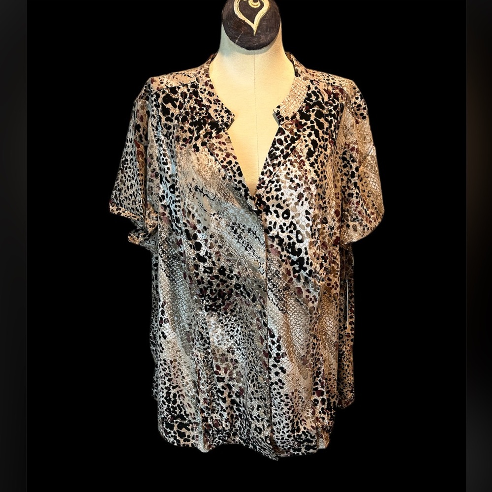 Dana Buchman blouse